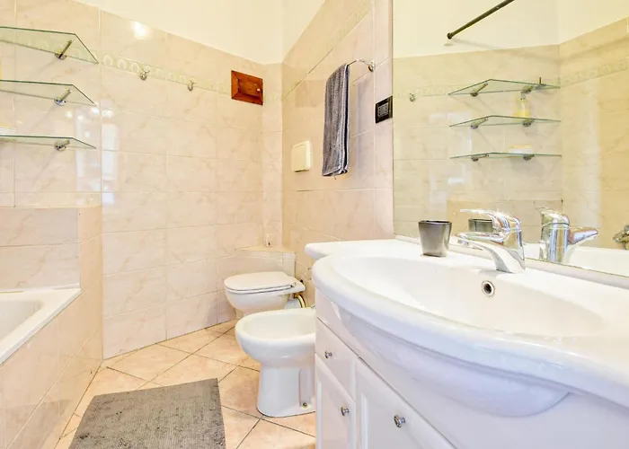 2 Bedroom In *